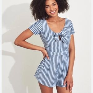 HOLLISTER - striped romper size S